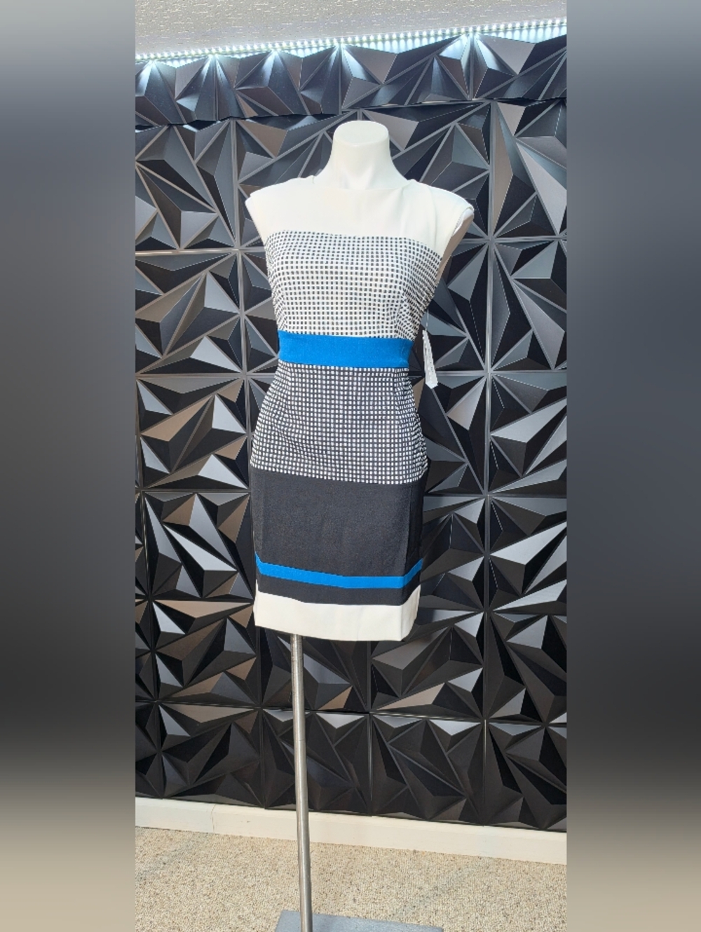 Sandra Darren Patterned Sheath Dress